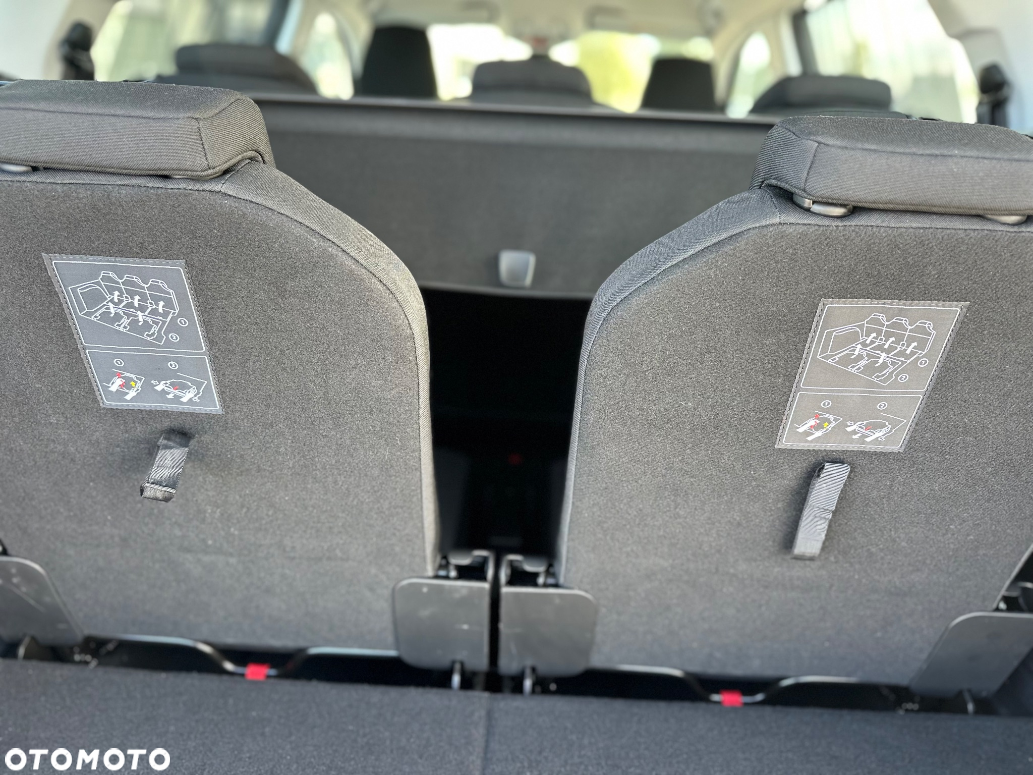 Peugeot 5008 1.6 BlueHDI Allure S&S EAT6 - 17
