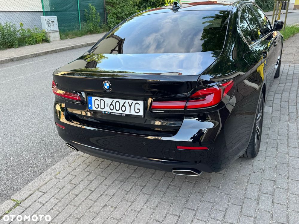 BMW Seria 5 520d xDrive - 3