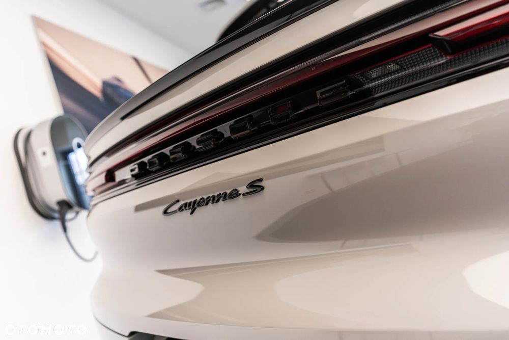 Porsche Cayenne S E-Hybrid PHEV Black Edition - 40