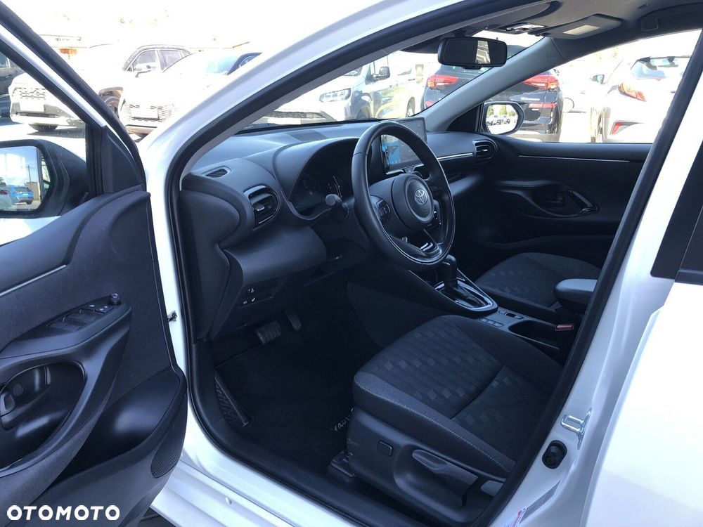 Toyota Yaris Hybrid 1.5 Style - 9