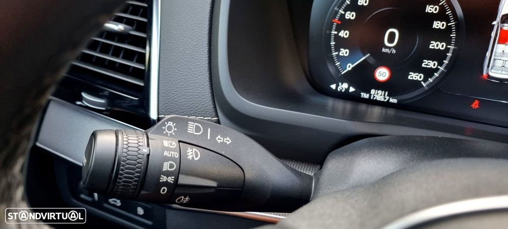 Volvo XC 90 2.0 T8 PHEV R-Design AWD - 7