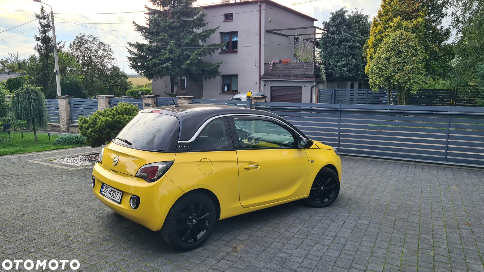 Opel Adam 1.2 Black Link - 4