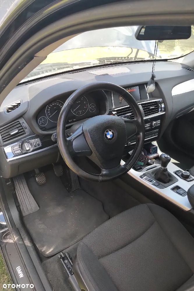 BMW X3 sDrive18d - 8