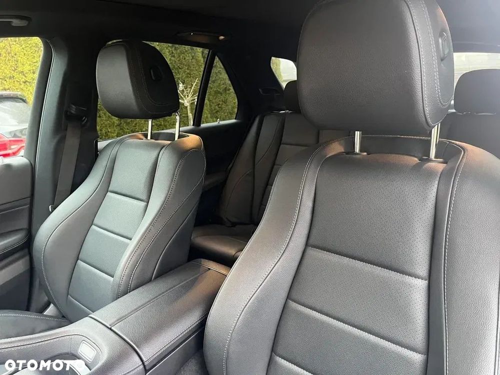 Mercedes-Benz GLE - 28