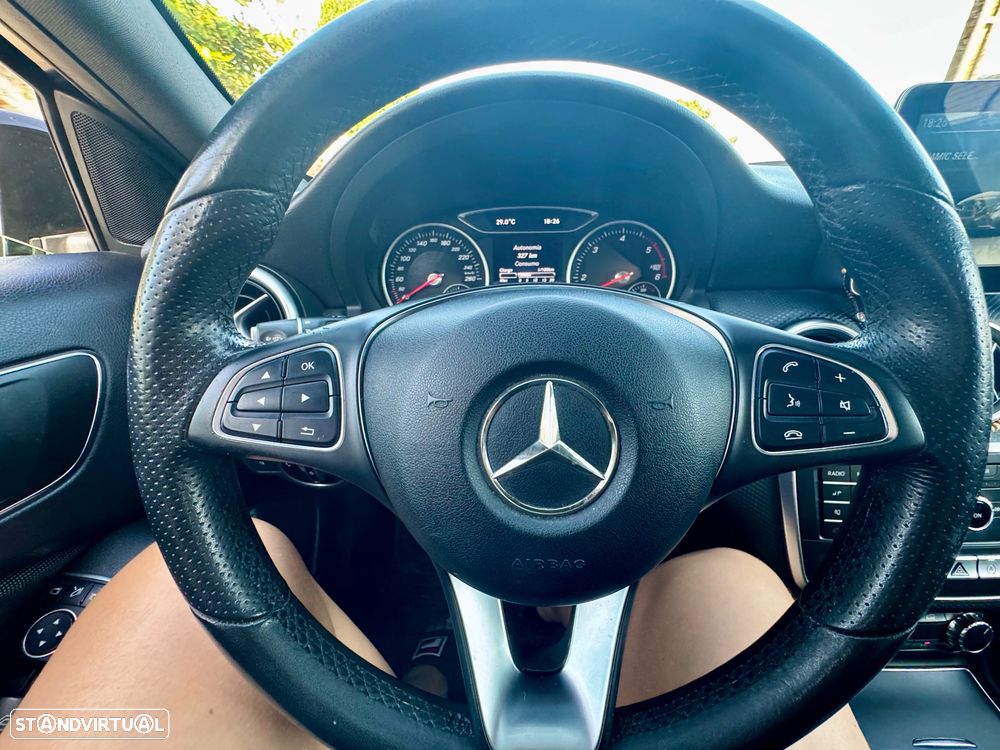 Mercedes-Benz A 180 d AMG Line - 15
