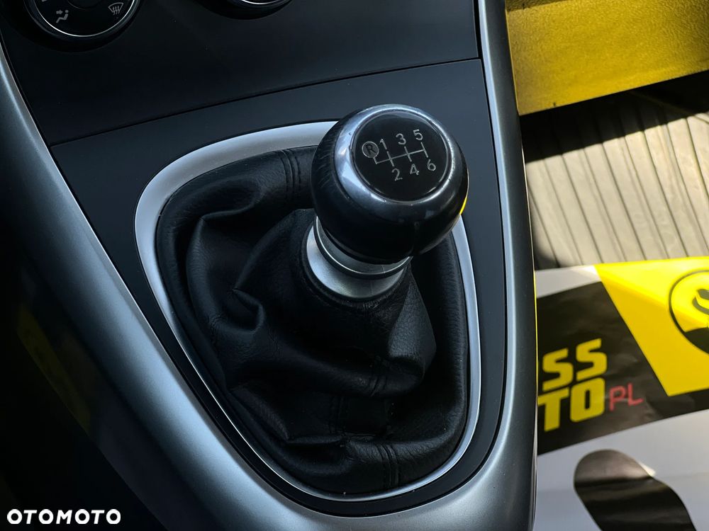 Toyota Verso - 15