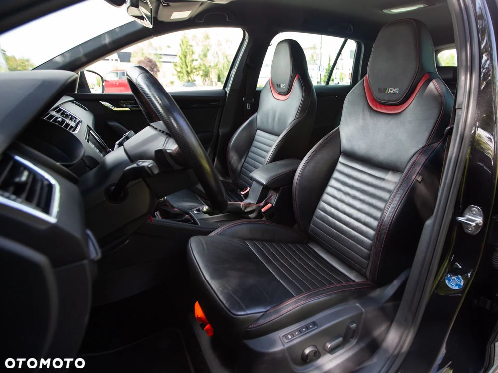 Skoda Octavia 2.0 TSI DSG RS 230 - 25