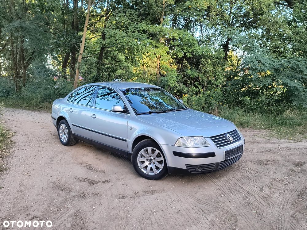 Volkswagen Passat - 4