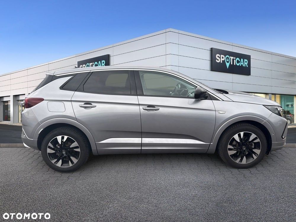 Opel Grandland 1.2 T Business Edition S&S - 4