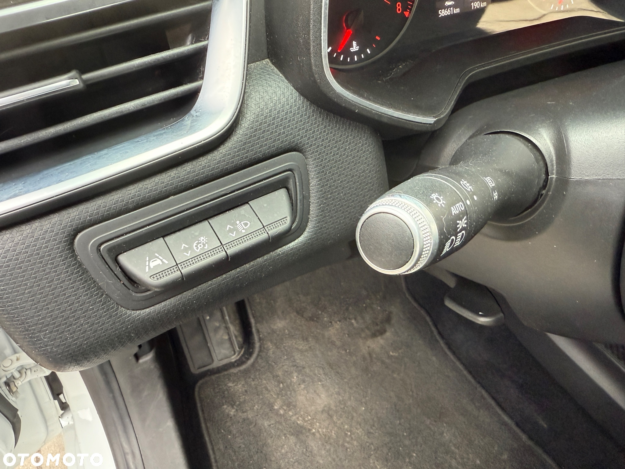 Renault Clio SCe 75 BUSINESS EDITION - 11