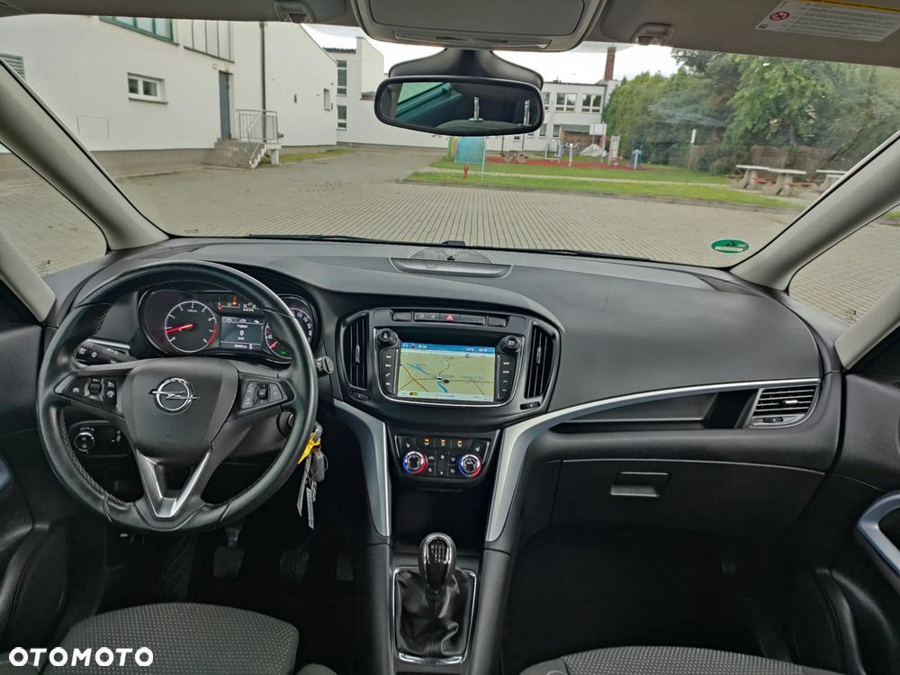 Opel Zafira - 20