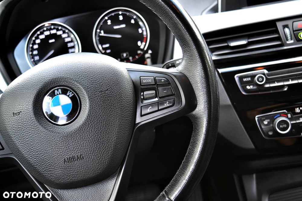 BMW X1 sDrive20d Sport Line - 28