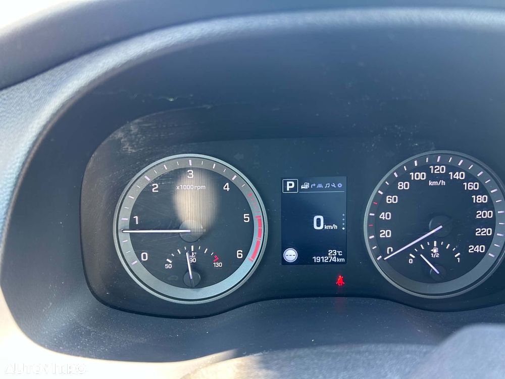 Hyundai Tucson blue 1.7 CRDi 2WD DCT Advantage - 9