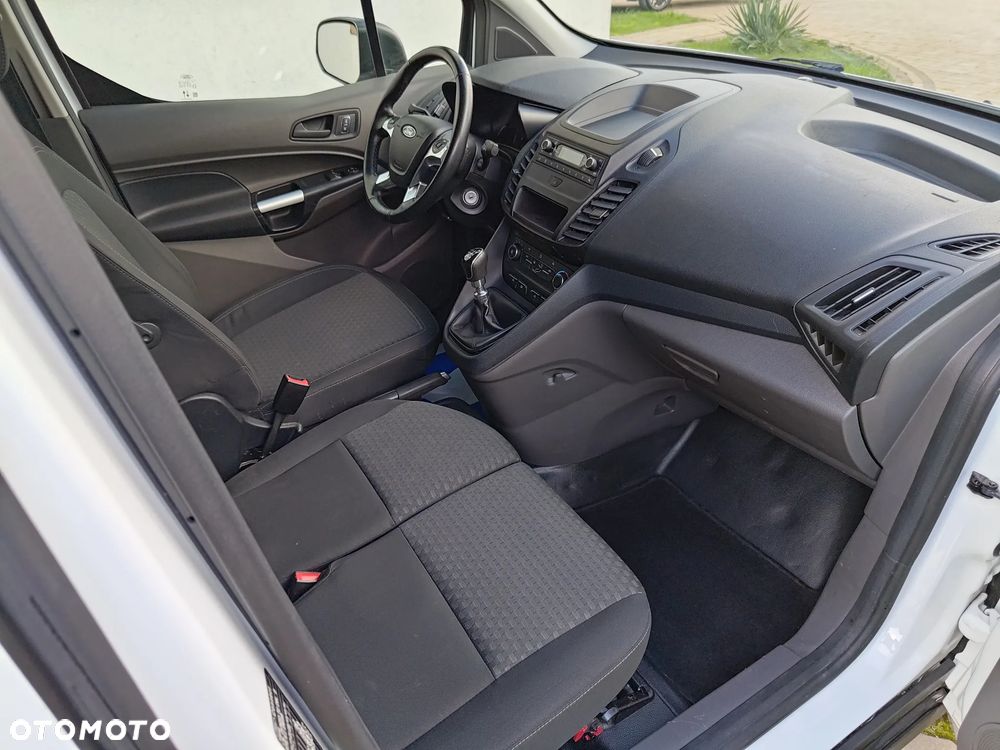 Ford Transit Connect - 17