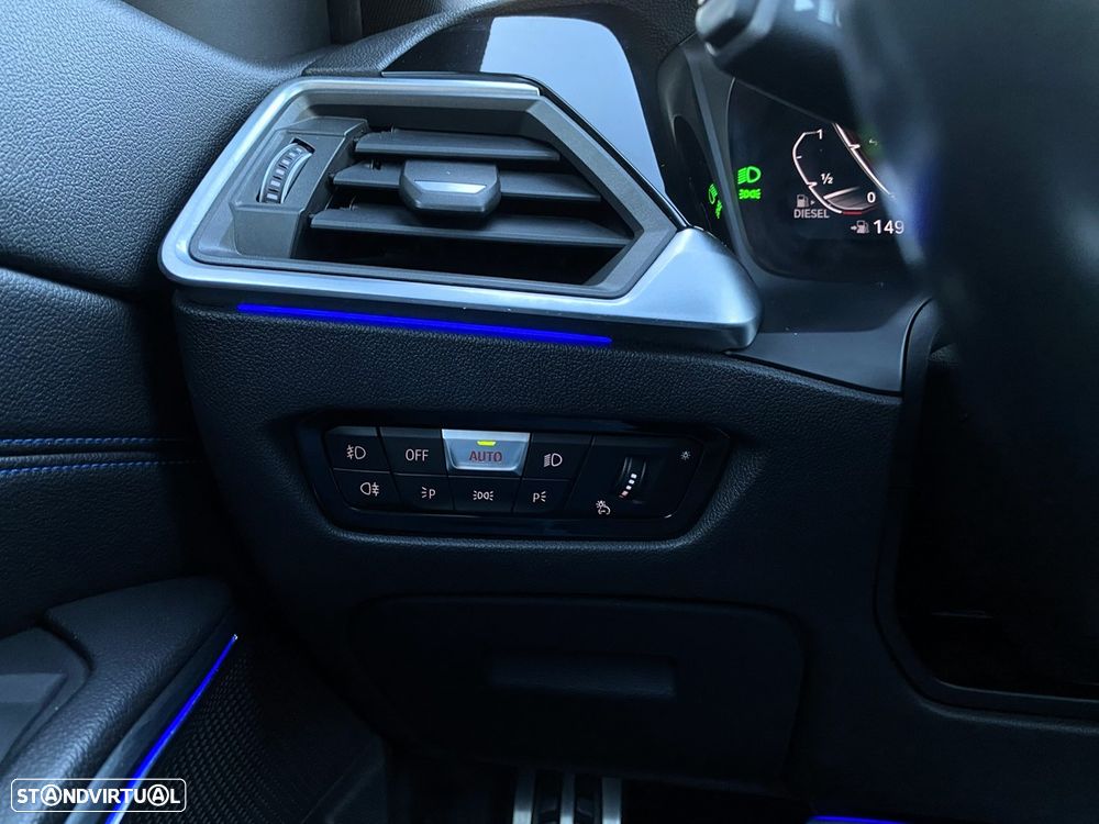 BMW 320 d Pack M Auto - 31