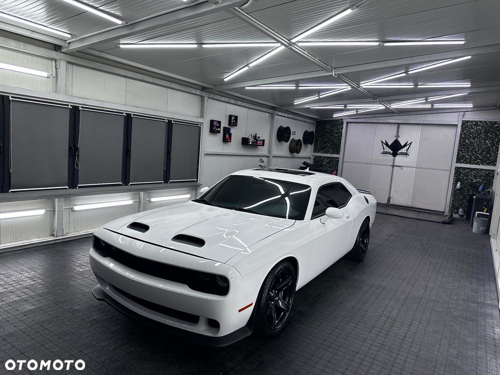 Dodge Challenger 6.2 Hellcat - 7