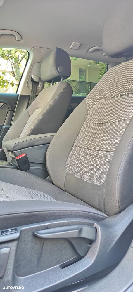 Volkswagen Passat 2.0 TDI DSG Comfortline - 8