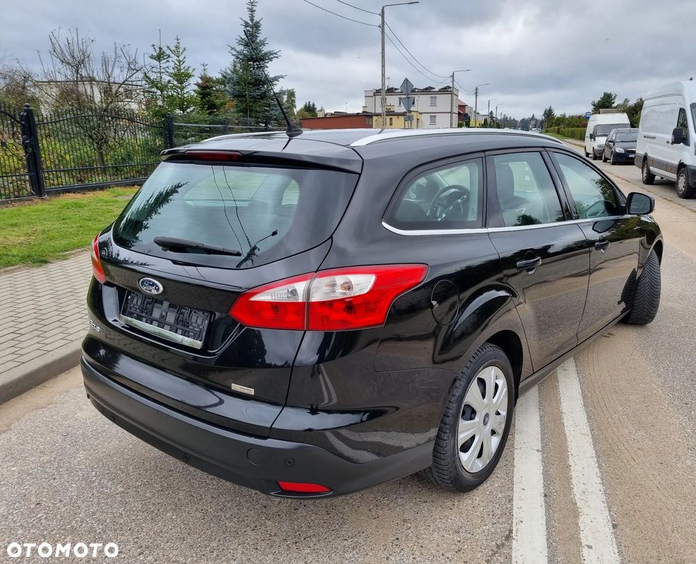 Ford Focus 1.6 TDCi DPF Champions Edition - 3
