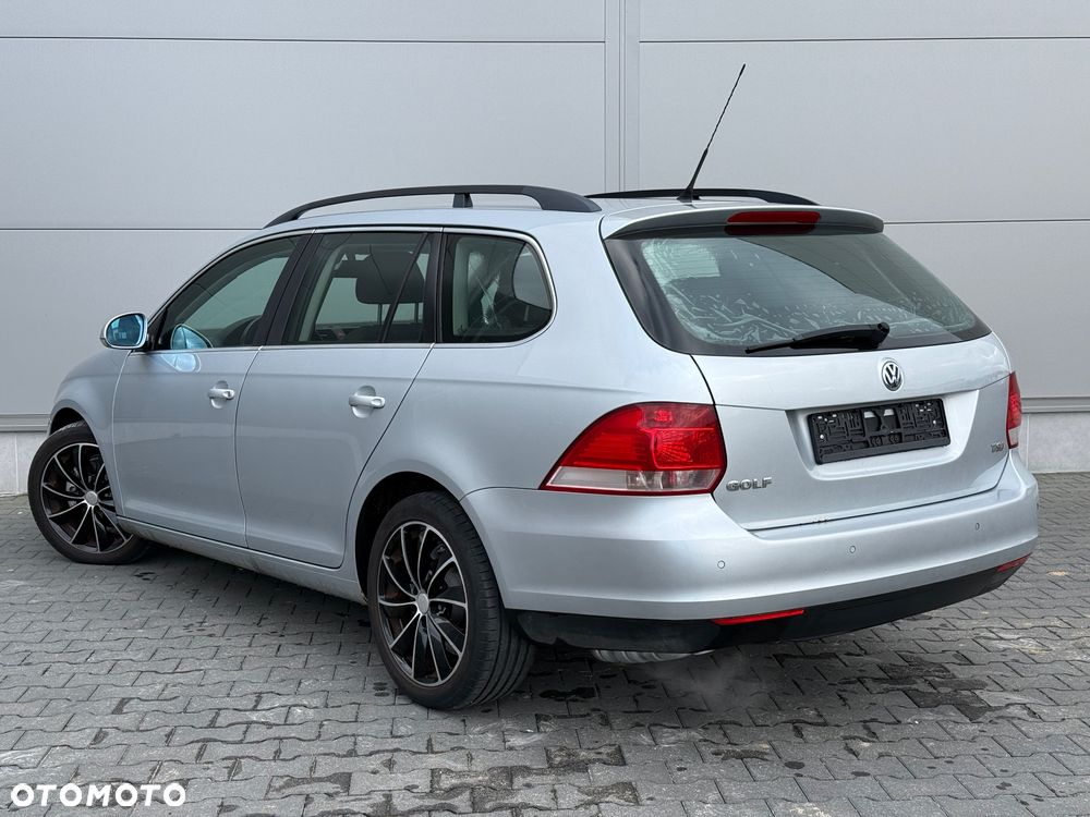 Volkswagen Golf - 5