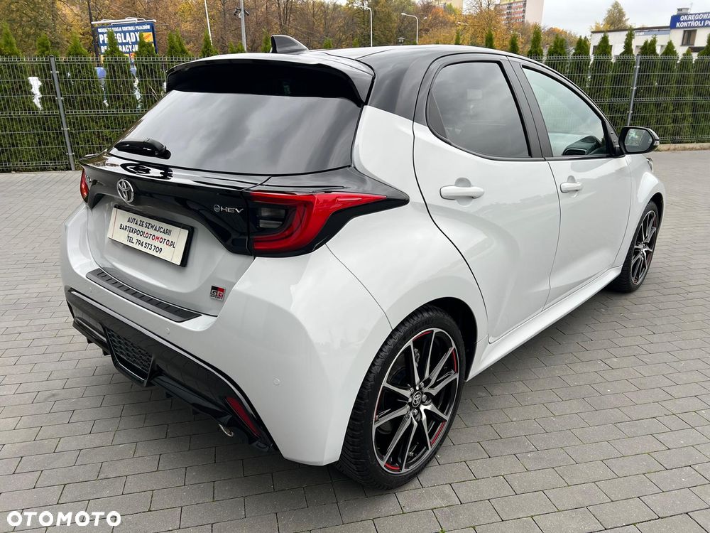 Toyota Yaris 2024 photo 4