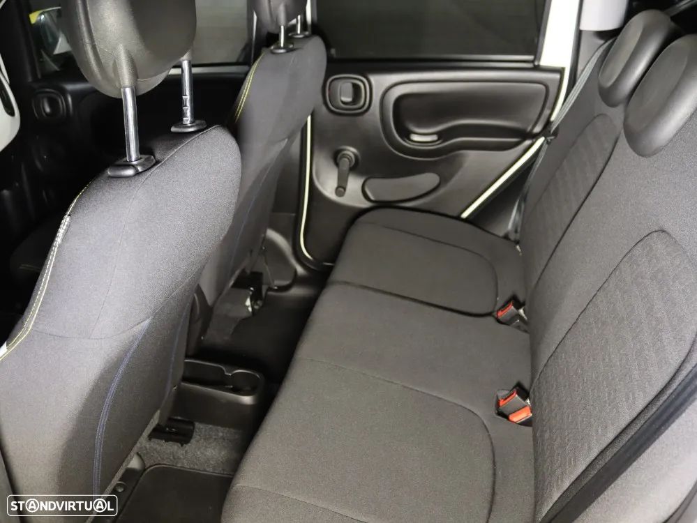 Fiat Panda 1.0 Hybrid Pandina - 14
