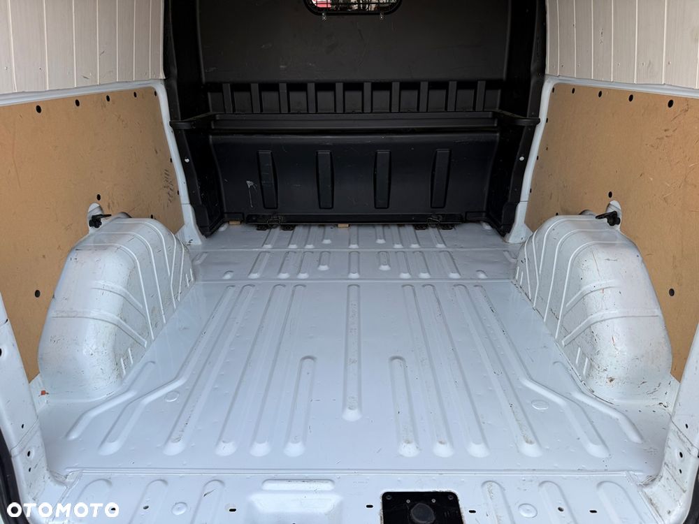 Ford Transit Custom - 19