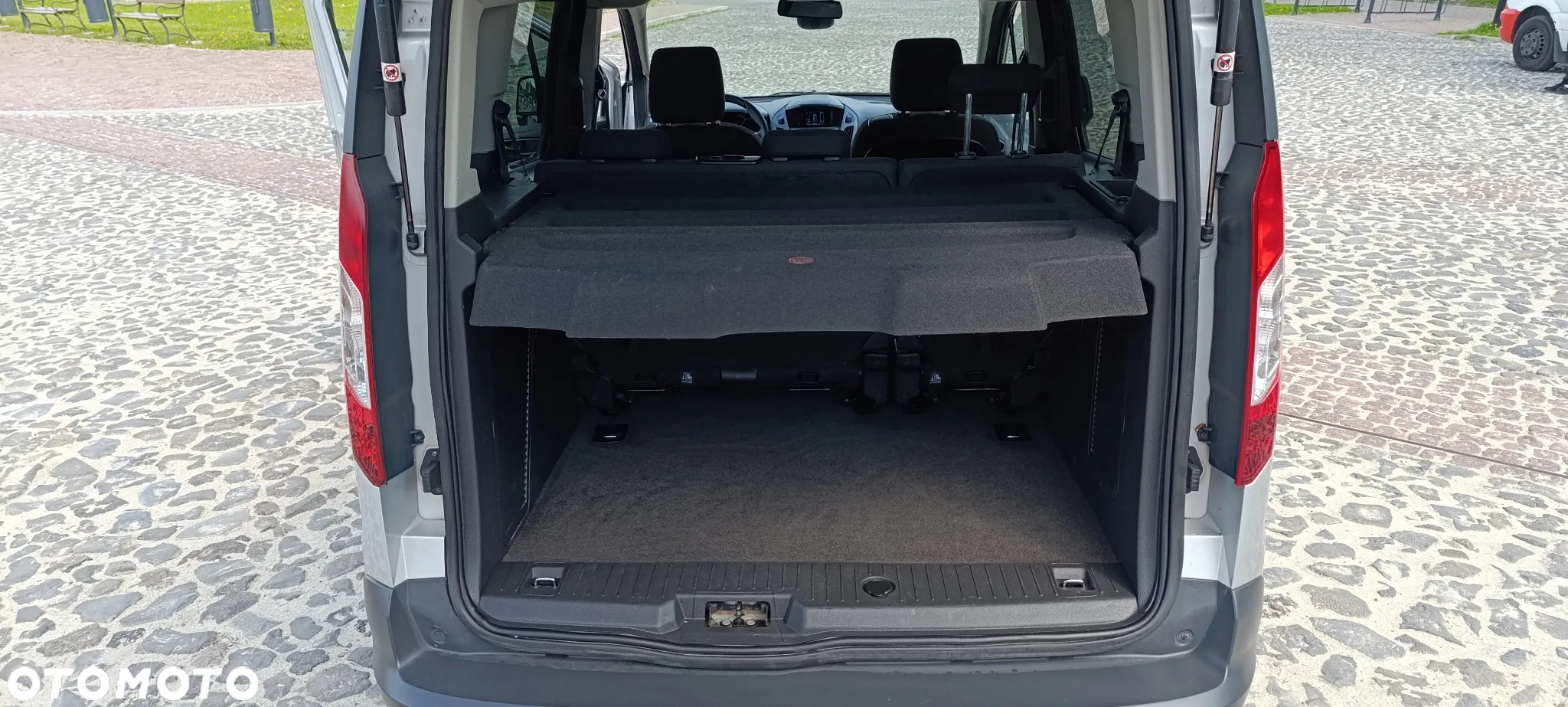 Ford Tourneo Connect - 18
