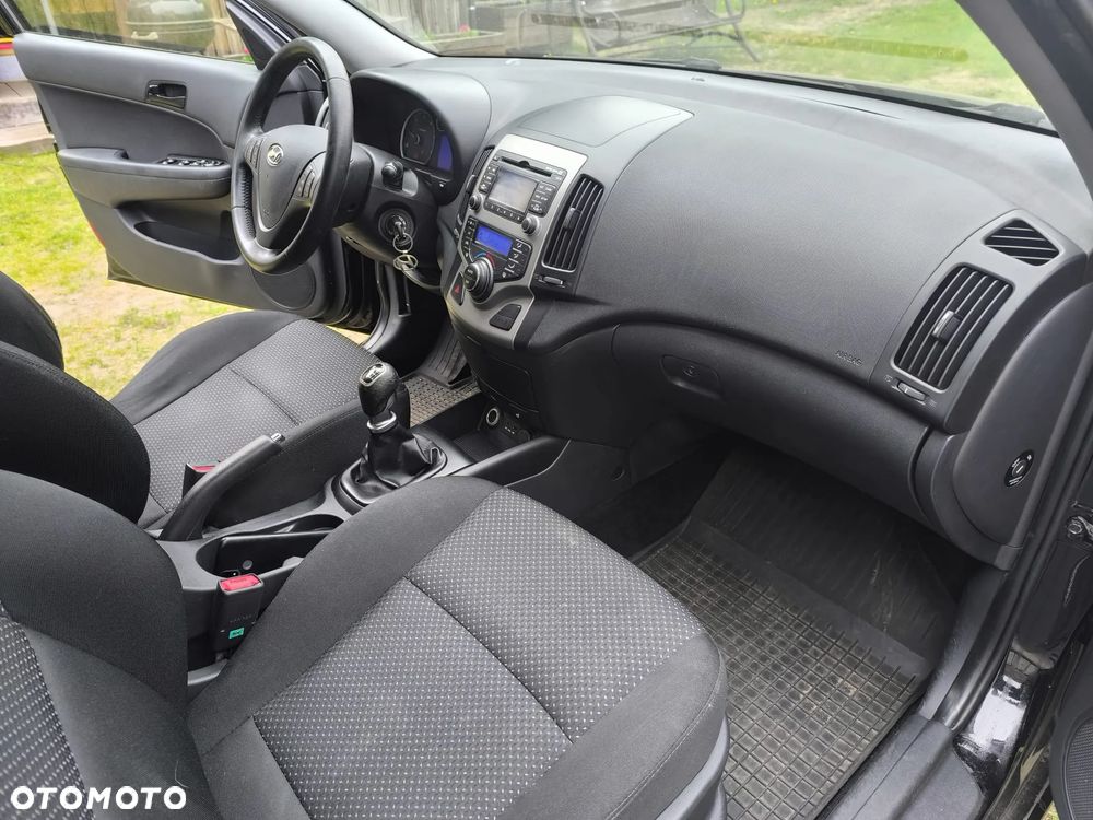 Hyundai i30 1.6 CRDi Blue Classic - 11