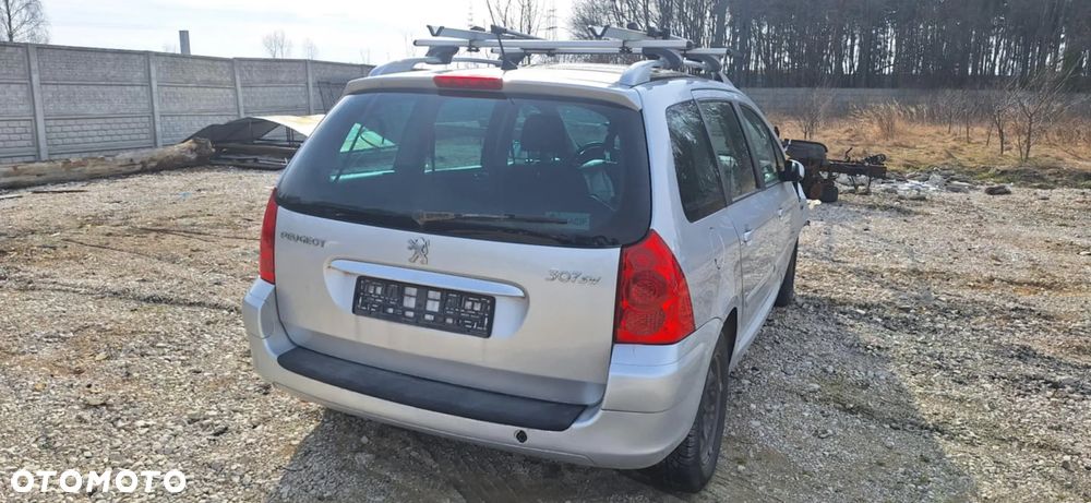 PEUGEOT 307 LIFT SW lampa prawy tył - 1