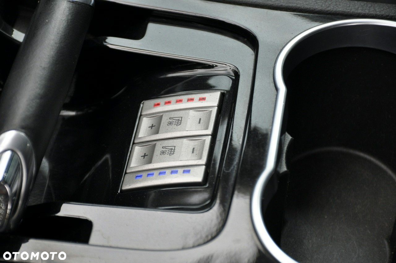 Ford S-Max - 35