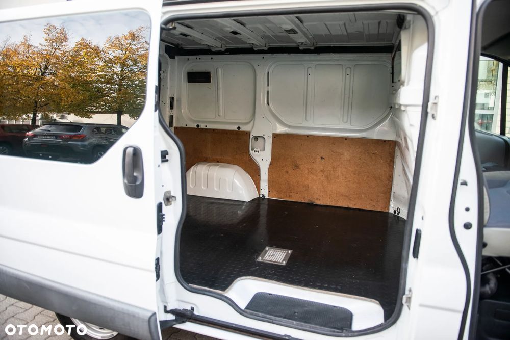 Renault Trafic 2.0 dCi 115 - 17