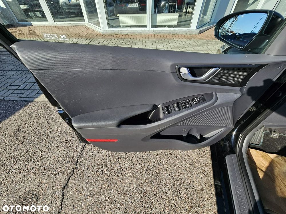 Hyundai IONIQ plug-in hybrid Premium - 36