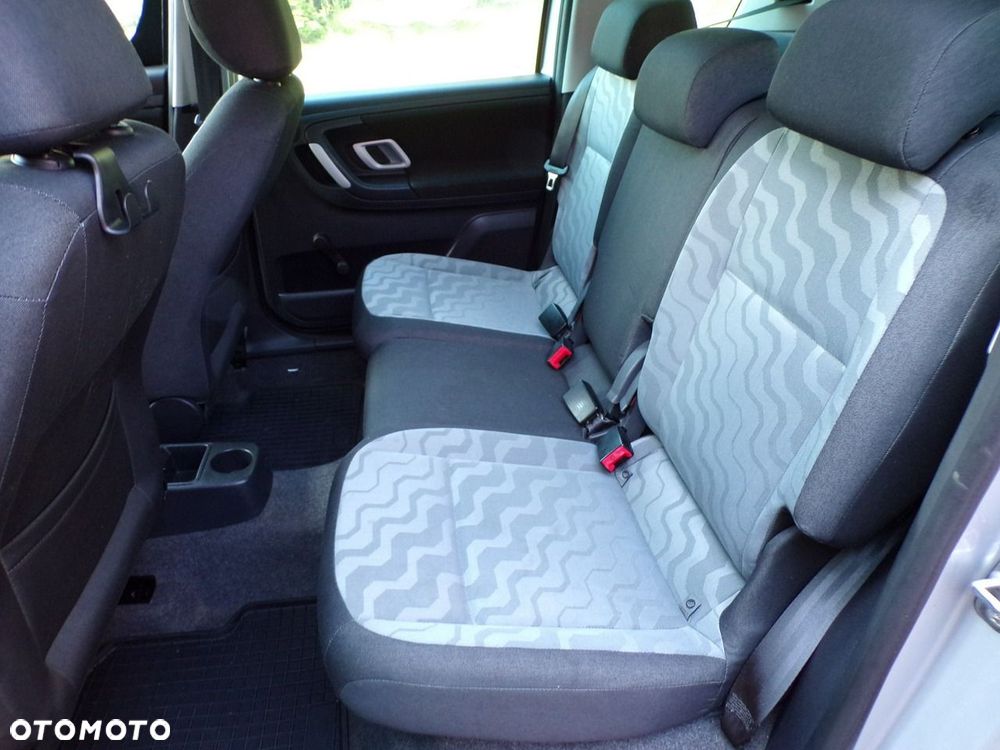 Skoda Roomster - 25