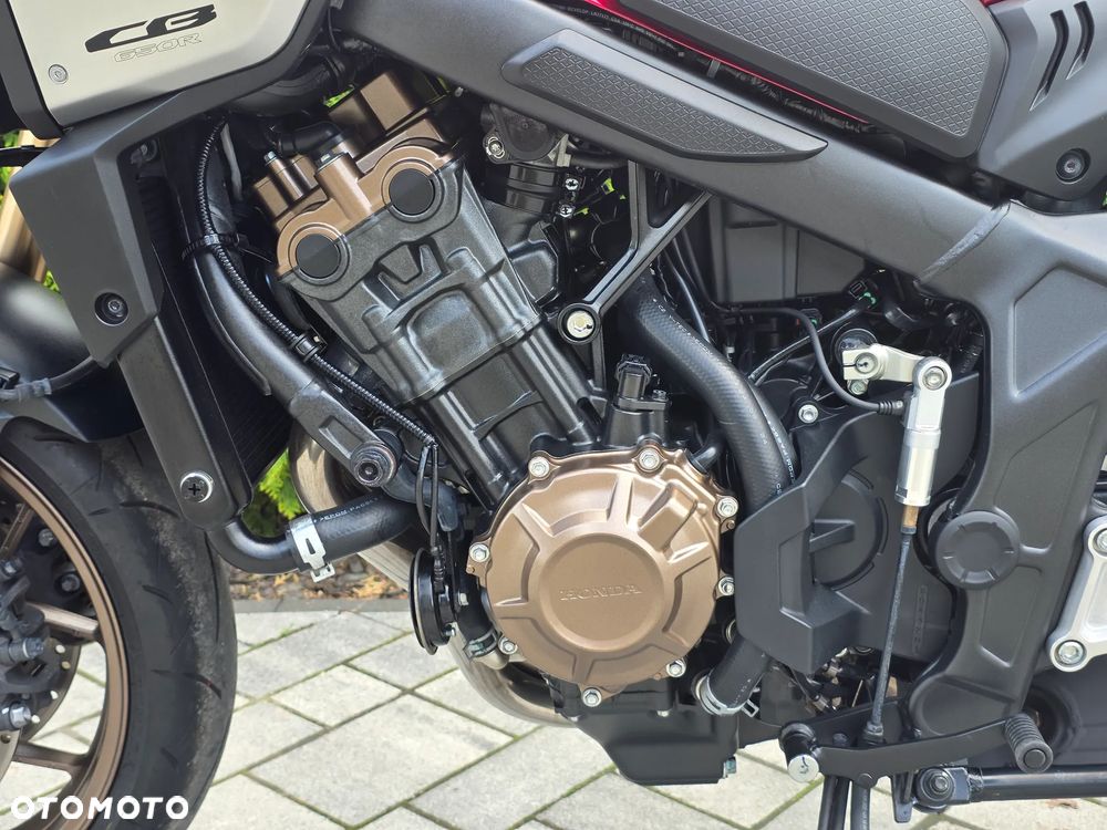Honda CB - 27