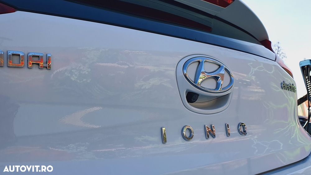 Hyundai IONIQ 120CP Exclusive - 23
