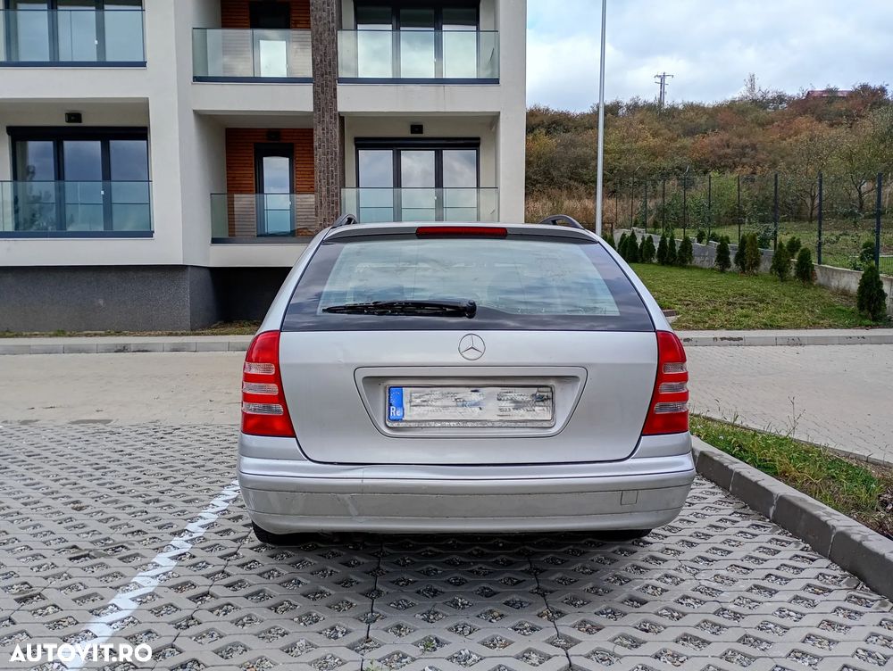 Mercedes-Benz C - 3