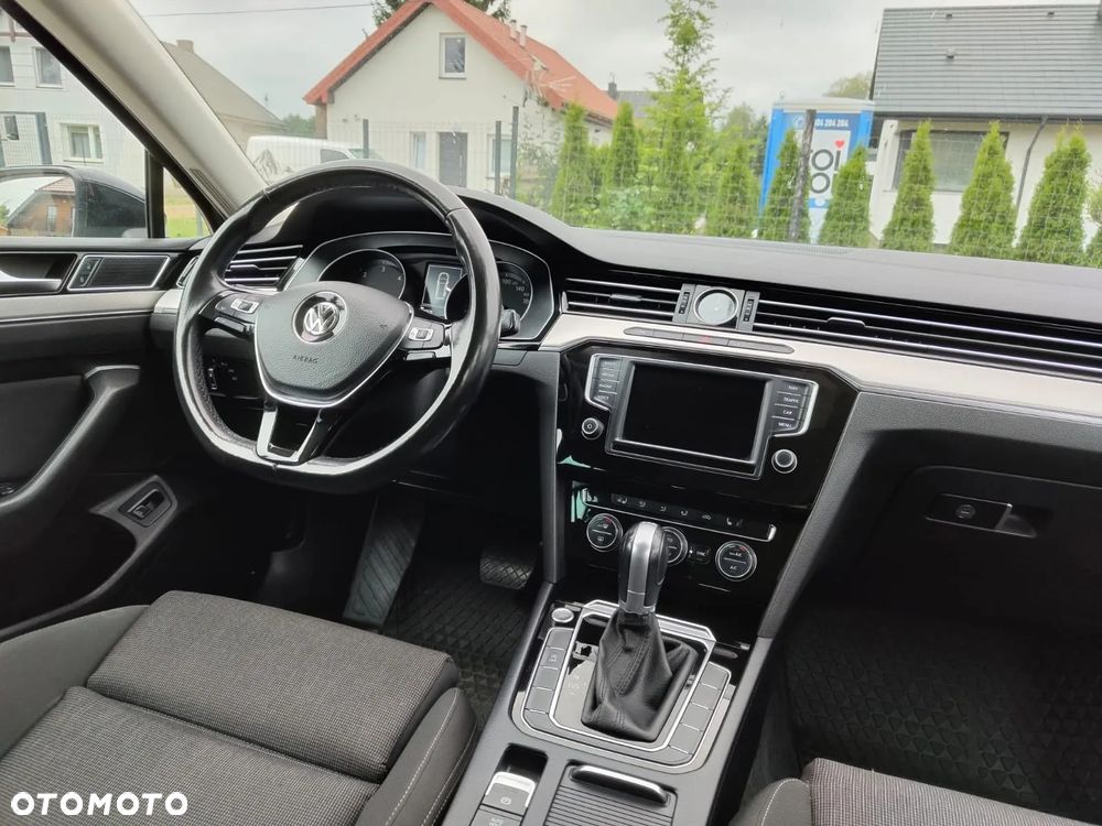 Volkswagen Passat Variant 2.0 TDI SCR DSG Highline - 7