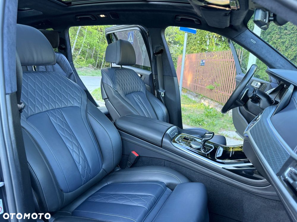 BMW X7 M50d sport - 21