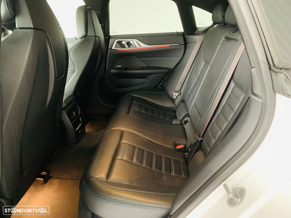 BMW 420 Gran Coupé i Pack Desportivo M Auto - 38