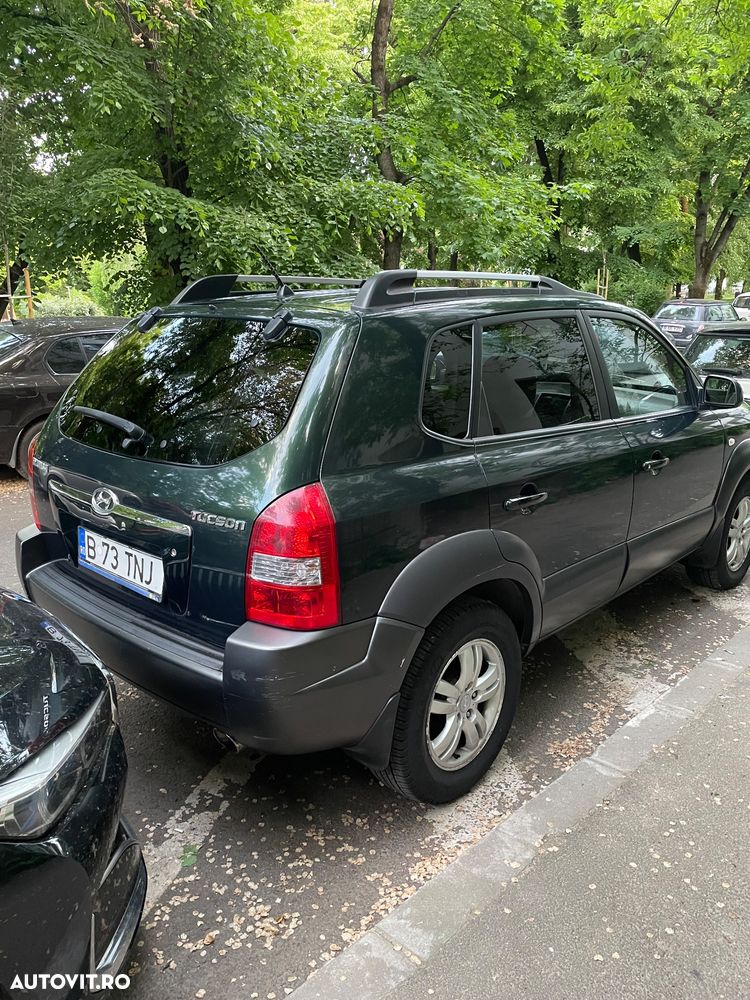 Hyundai Tucson 2.0 DOHC GL MT 2WD COMFORT - 3