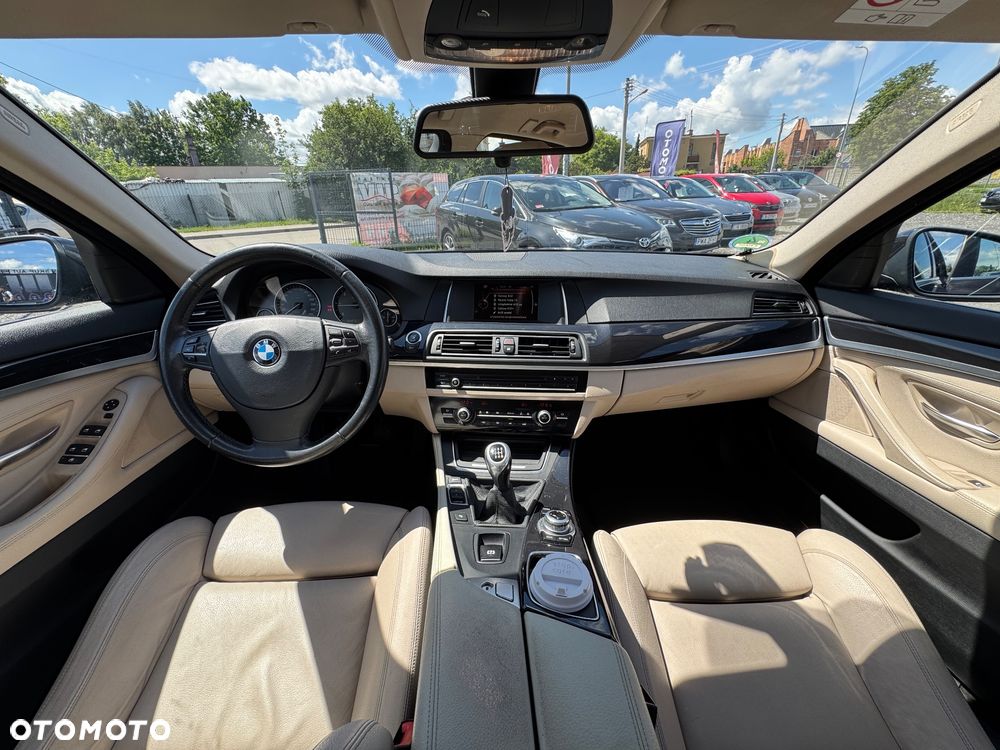 BMW Seria 5 520d Blue Performance - 34