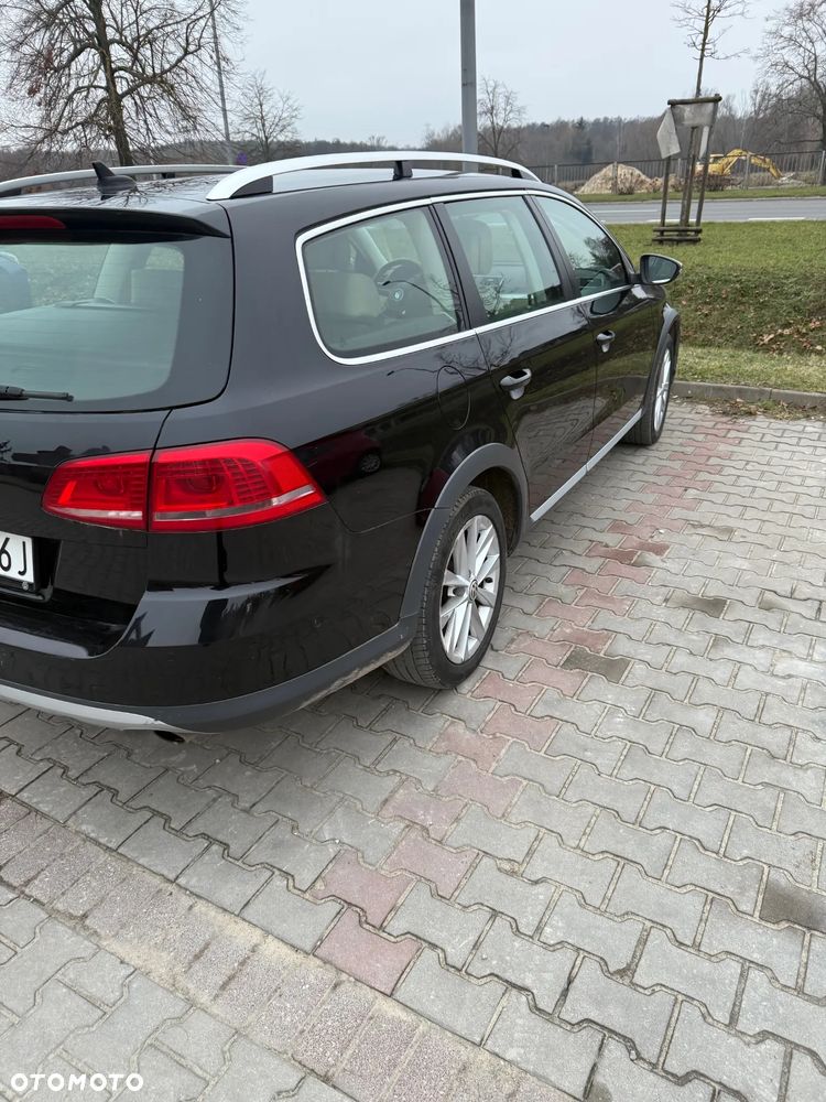 Volkswagen Passat Alltrack 2.0 TDI 4Motion DSG BlueMotion Tec - 6