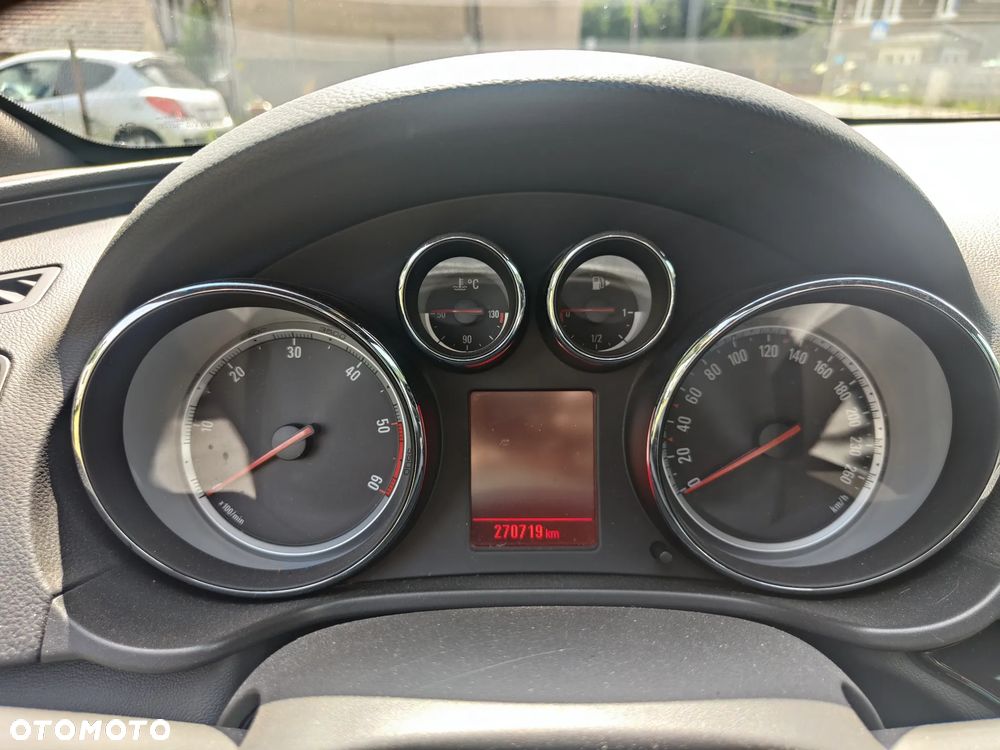 Opel Insignia 2.0 CDTI - 18