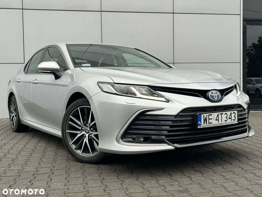 Toyota Camry - 6