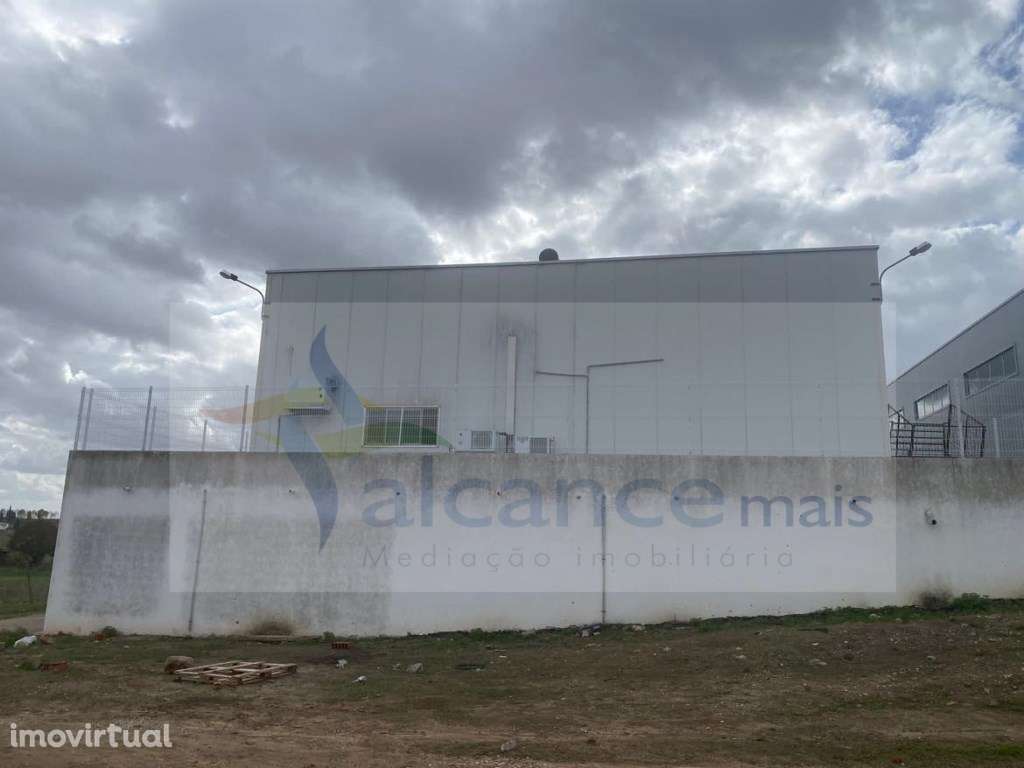 Armazém industrial - PADARIA em Vila Nova de São Bento - Grande imagem: 3/23