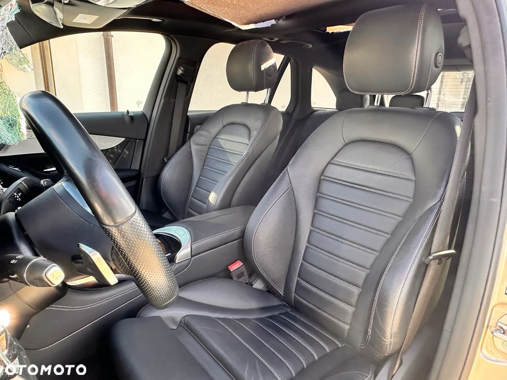 Mercedes-Benz GLC - 12