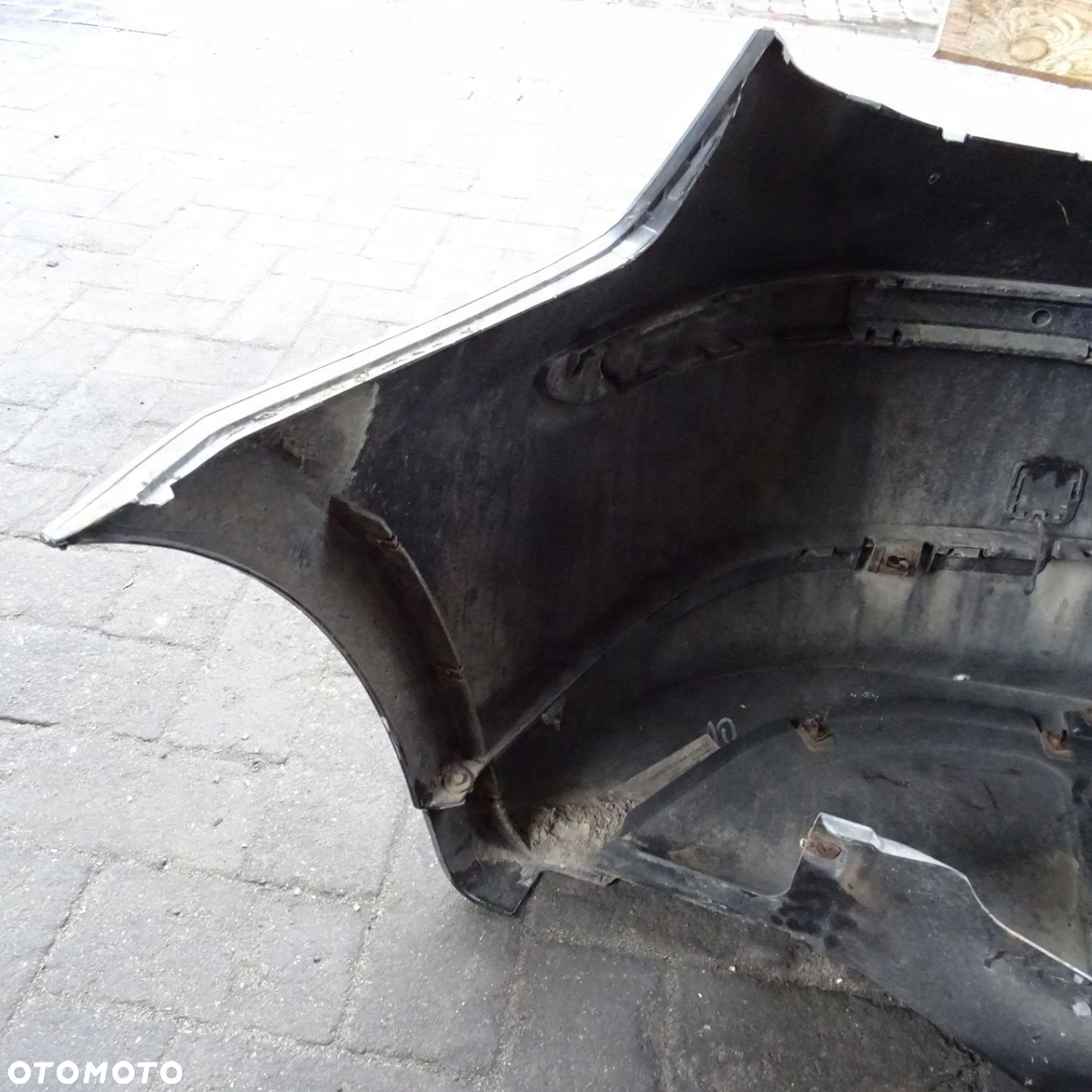 BMW 1 E87 ZDERZAK TYŁ A22/7 - 7
