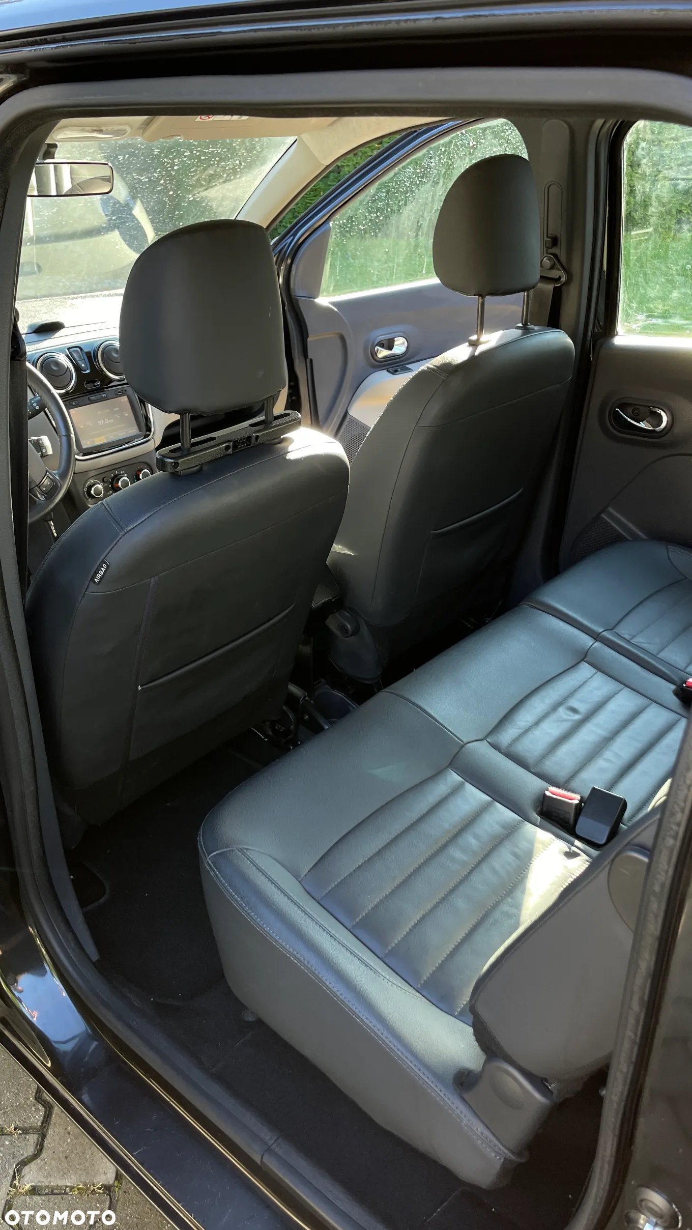 Dacia Lodgy 1.6 MPI 85 Laureate - 13