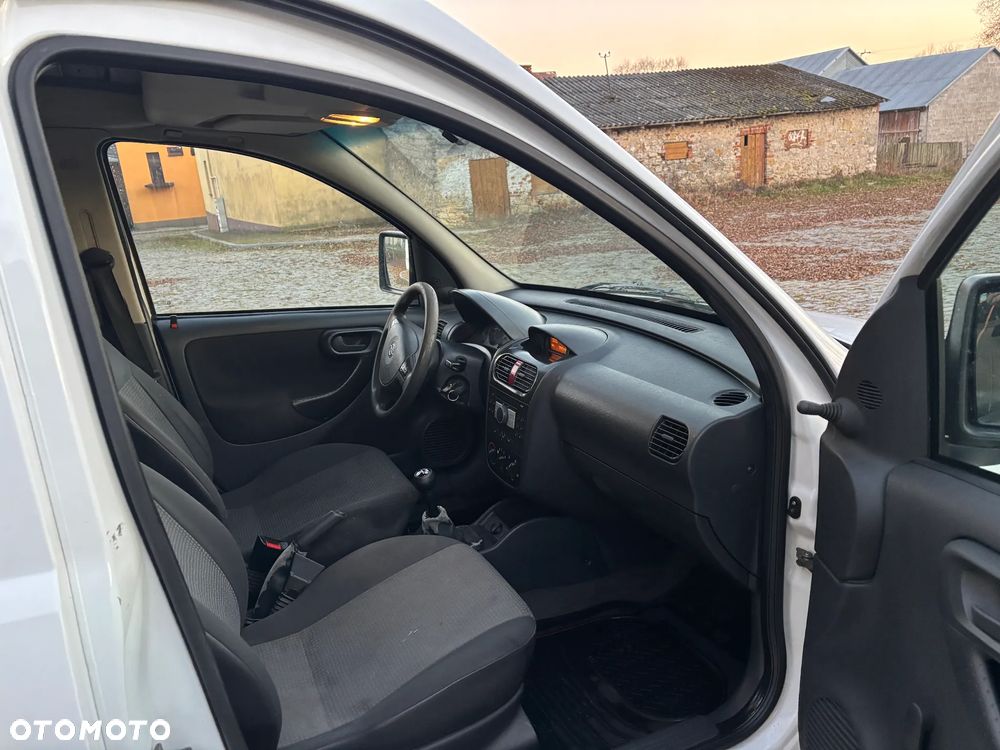 Opel Combo - 14