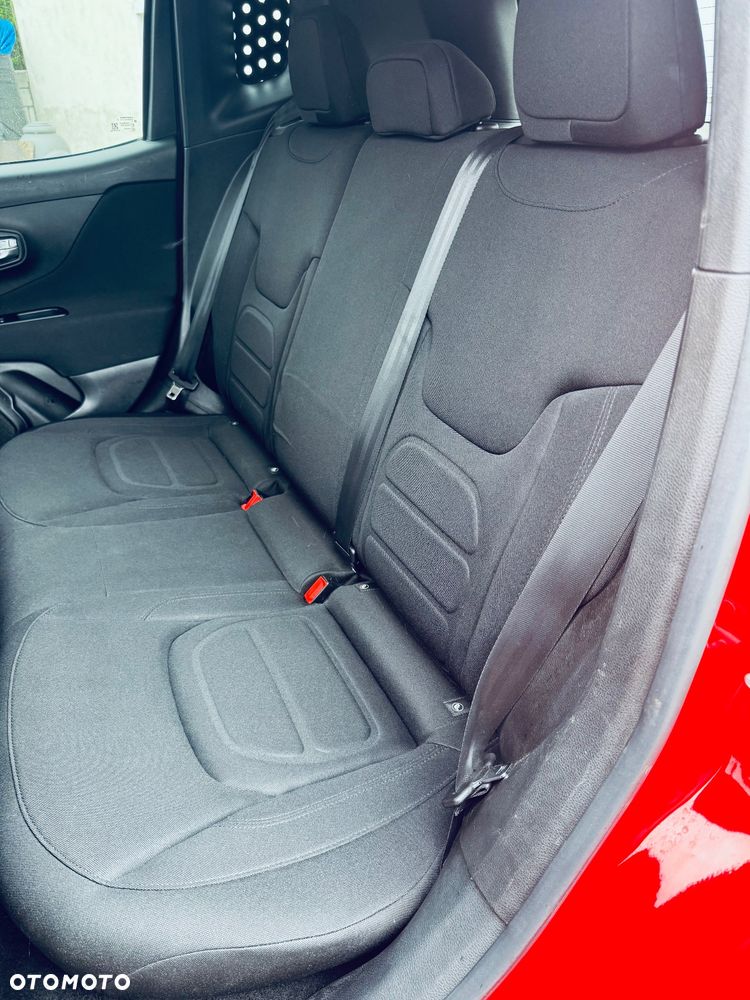 Jeep Renegade - 15